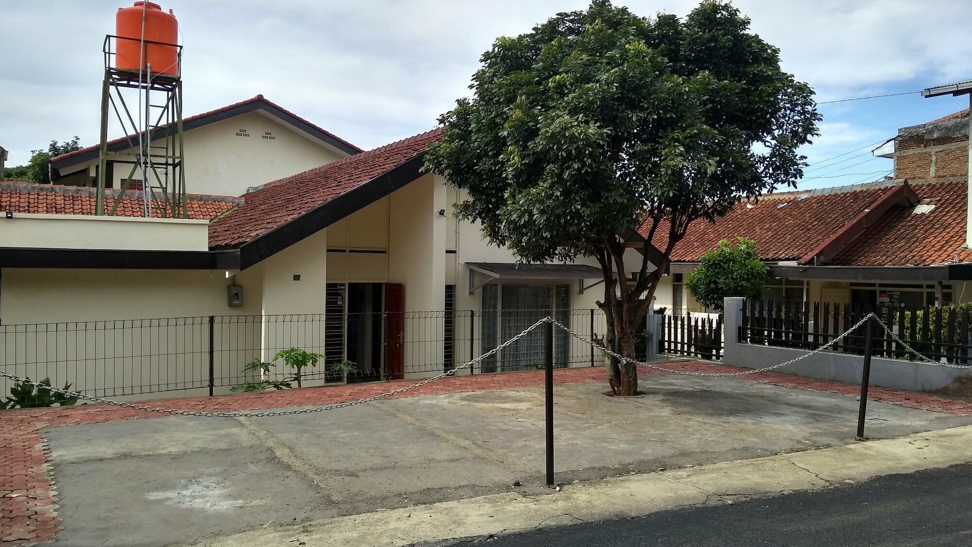 Wisma tamu Tabayang Bandung